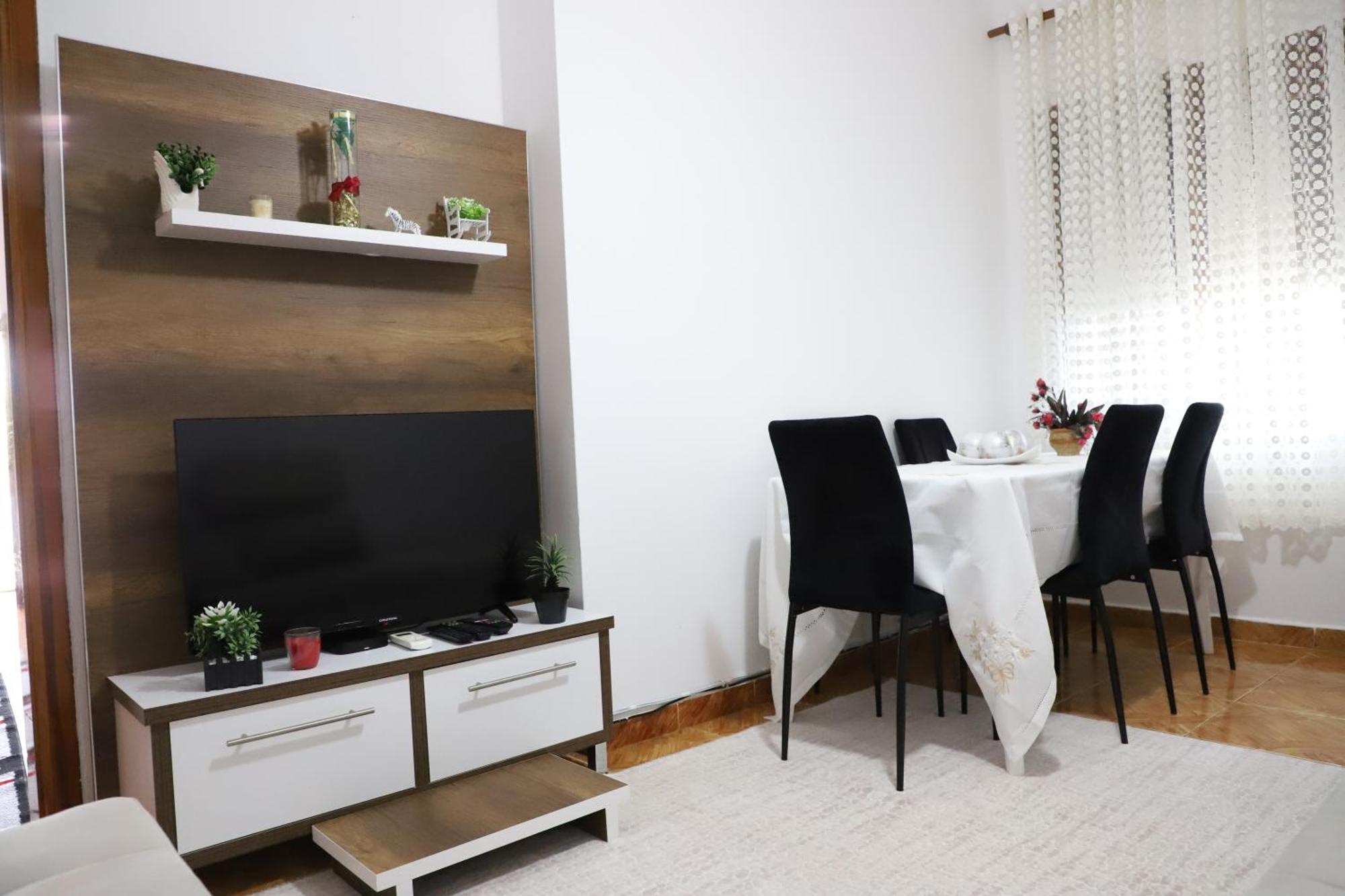Apartment Xheison Берат Екстер'єр фото