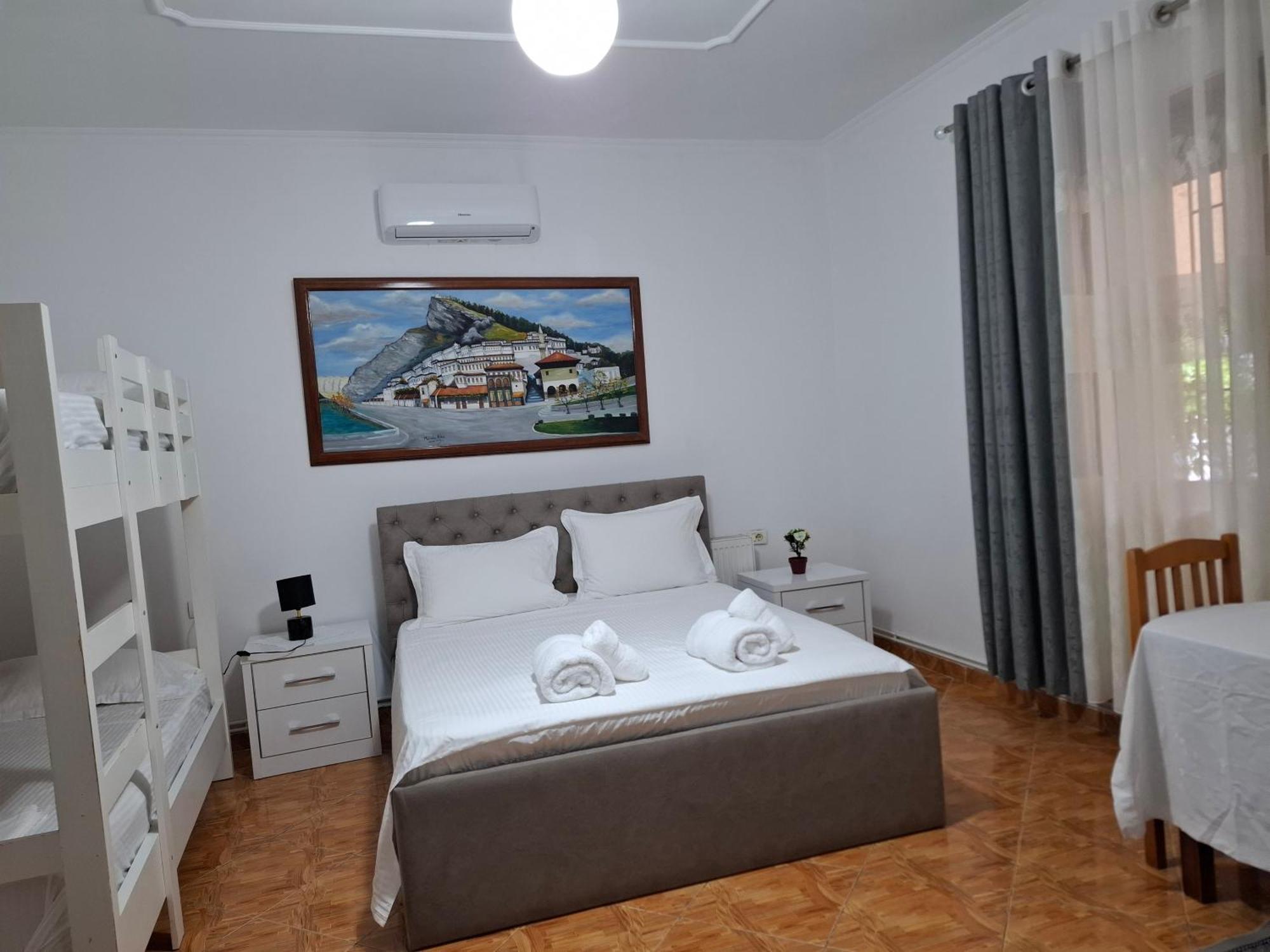 Apartment Xheison Берат Екстер'єр фото