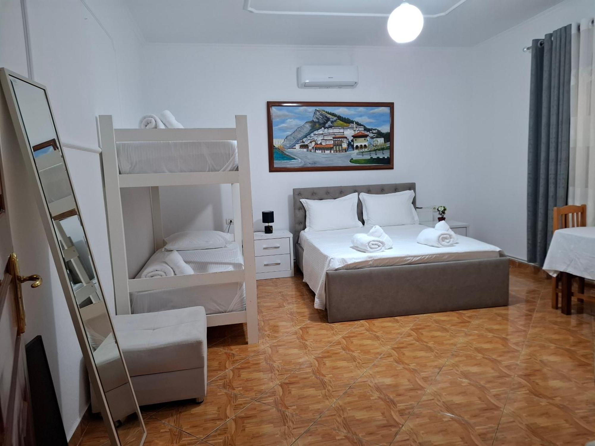 Apartment Xheison Берат Екстер'єр фото