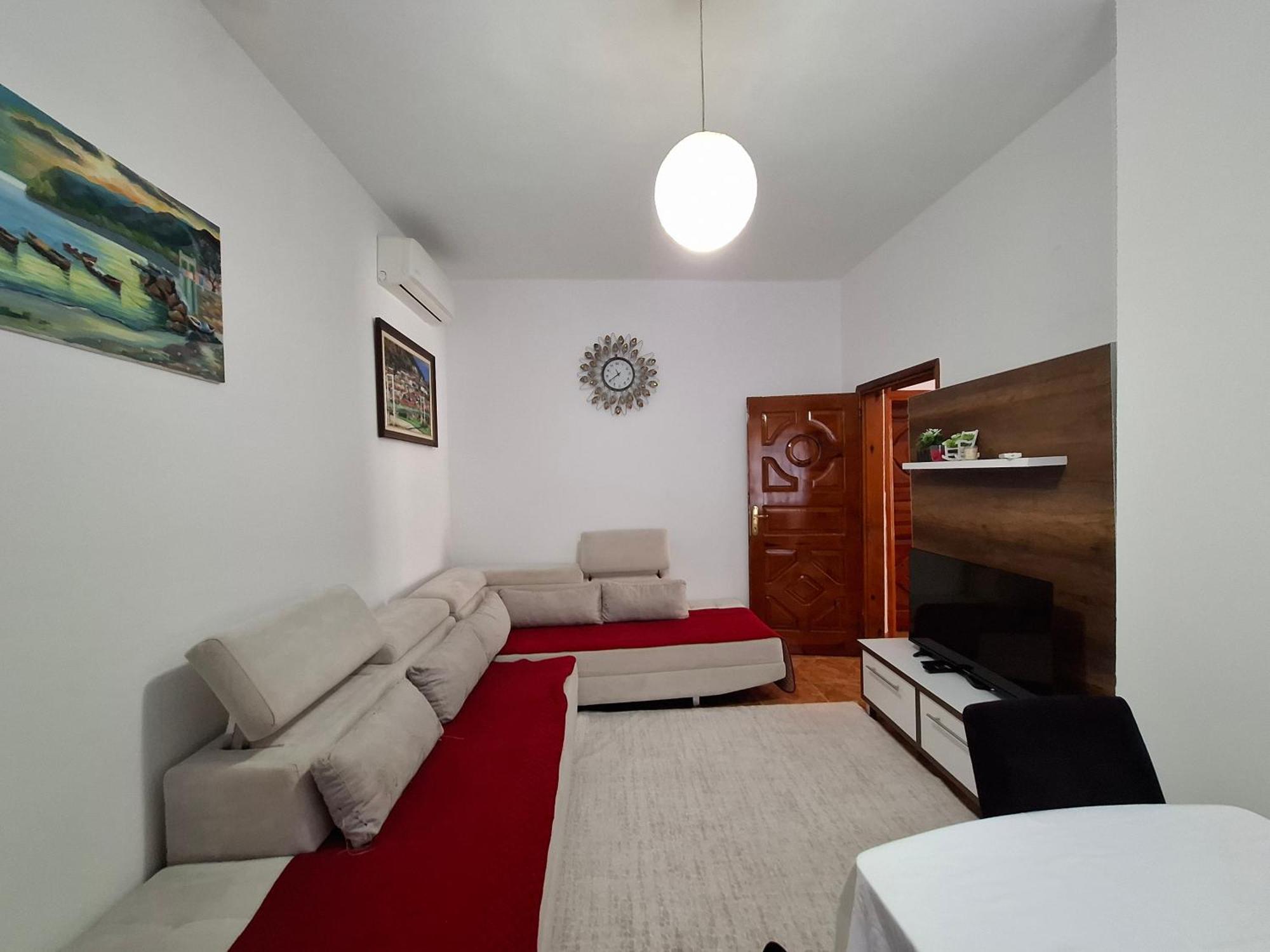 Apartment Xheison Берат Екстер'єр фото